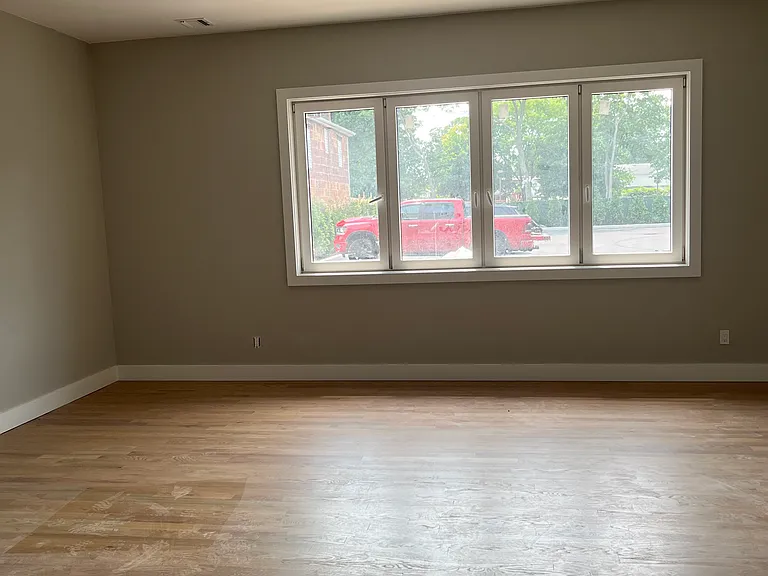 418 Oak St #102 — Photo 2
