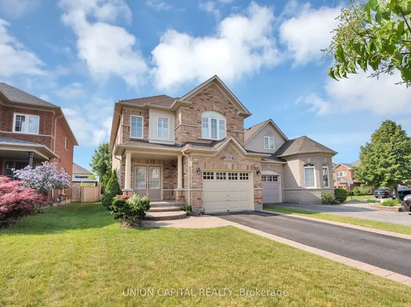 99 Scepter Pl, Whitby, ON L1R 3A6