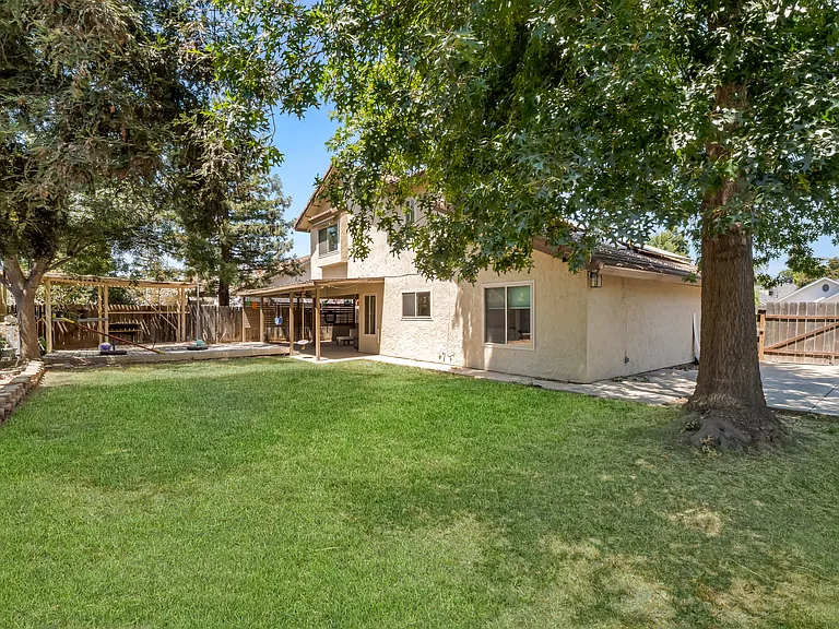 1549 E Omaha Ave — Photo 47