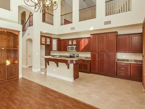 5th image of 10790 Scamadella St