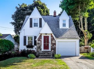 492 McCall Rd, Rochester, NY 14616