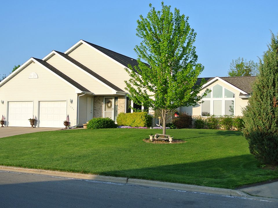 1st image of 2996 Madrid Dr