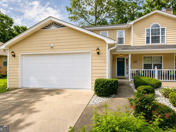 9636 Squirrel Wood Run, Douglasville, GA 30135