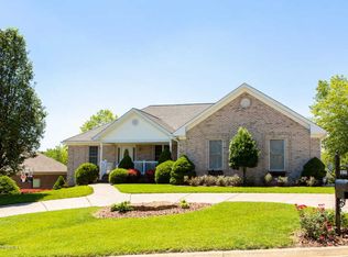 8004 Kendrick Crossing Ln, Louisville, KY 40291