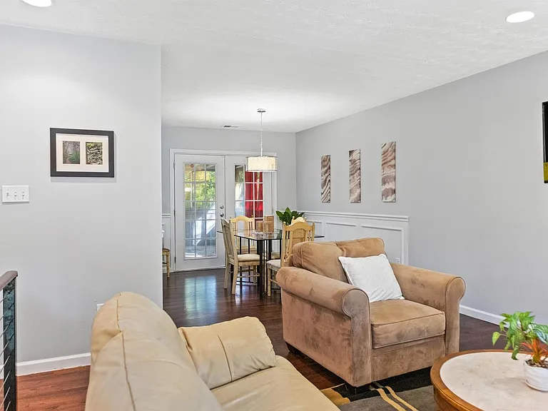 4942 Sheila Ln — Photo 9