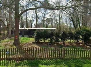 90 Valley Trl SE, Acworth, GA 30101