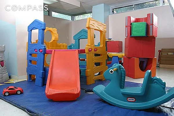 Sold by Compass | media 9