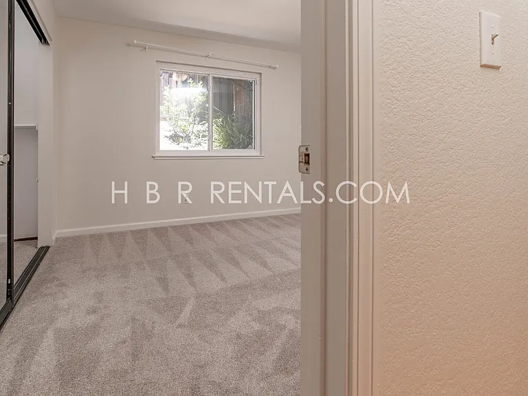 2865 Morgan Dr — Photo 29