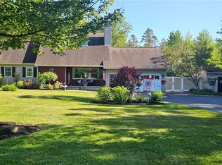 2145 Lapham Rd, East Aurora, NY 14052