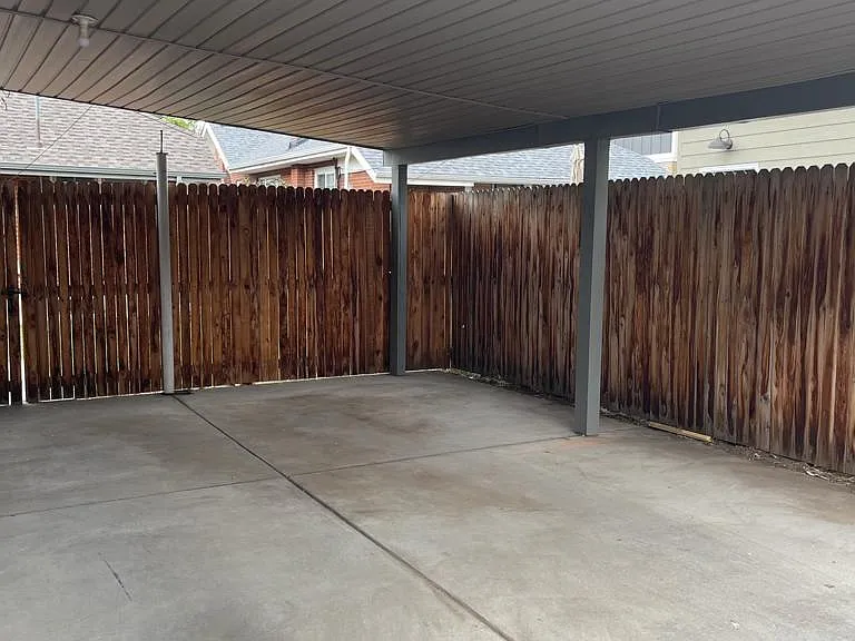 468 S Clarkson St — Photo 33