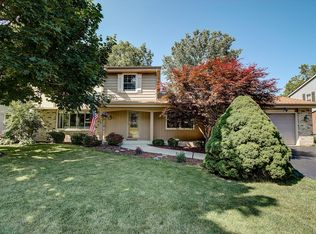 1606 Secretariat Ln, Racine, WI 53402