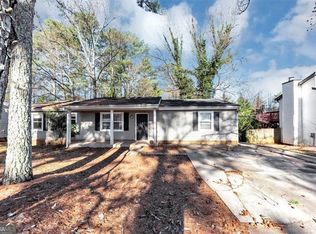 4275 Ridgetop Dr, Ellenwood, GA 30294