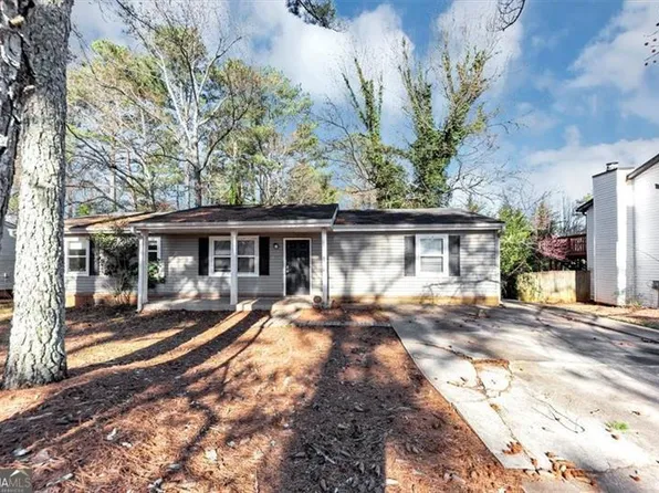 4275 Ridgetop Dr, Ellenwood, GA 30294