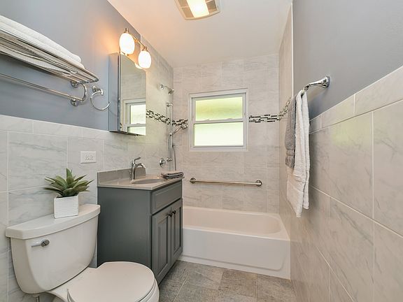 5th image of 7848 Chestnut Ave