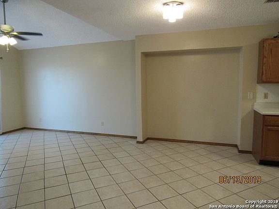 3rd image of 10586 Kinderhook