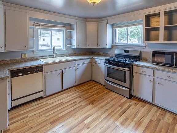 5th image of 103 W Kemp St