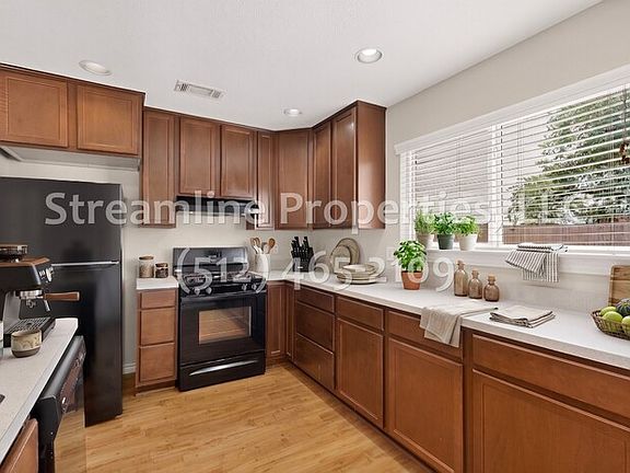 5th image of 12711 Rampart St