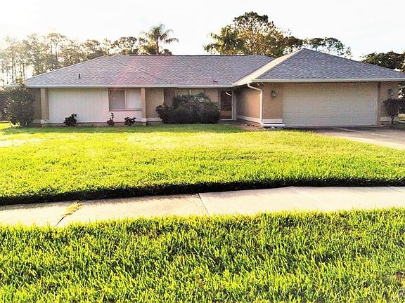 4th image of 437 Lakeshore Dr