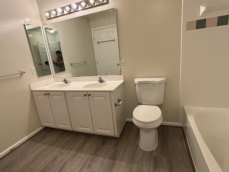 8879 Papillon Dr — Photo 21