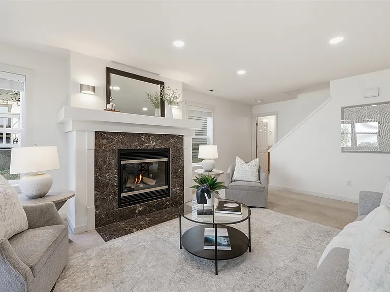36703 SE Gravenstein Ct — Photo 3
