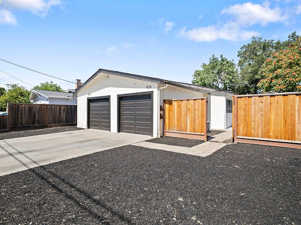 front of duplex on p_10132025