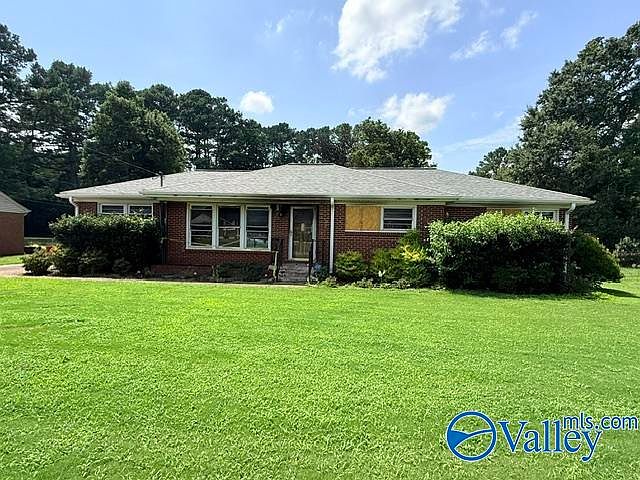 1st image of 4211 Lakeview Dr NW