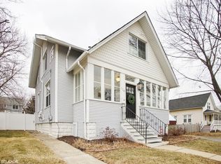 724 N Arlington Heights Rd, Arlington Heights, IL 60004