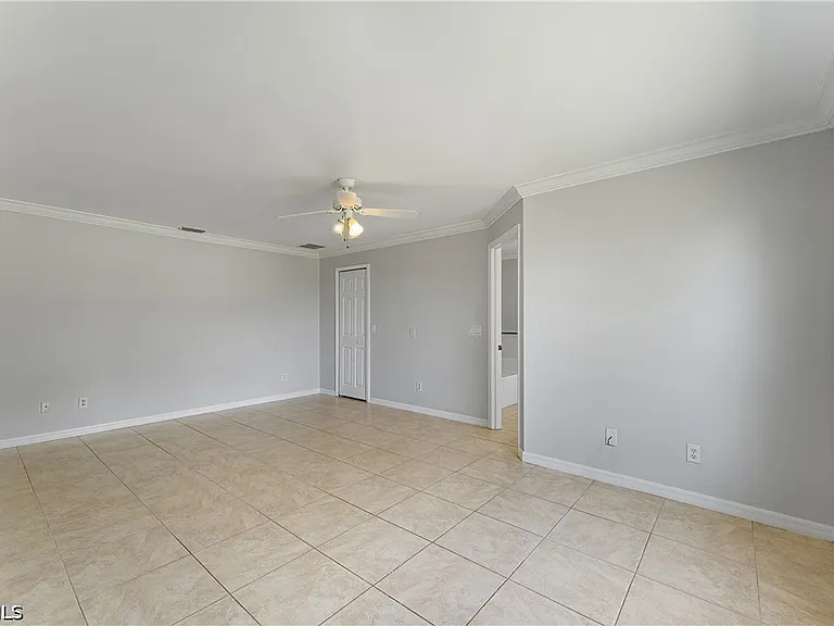 1240 NW 22nd Pl — Photo 23