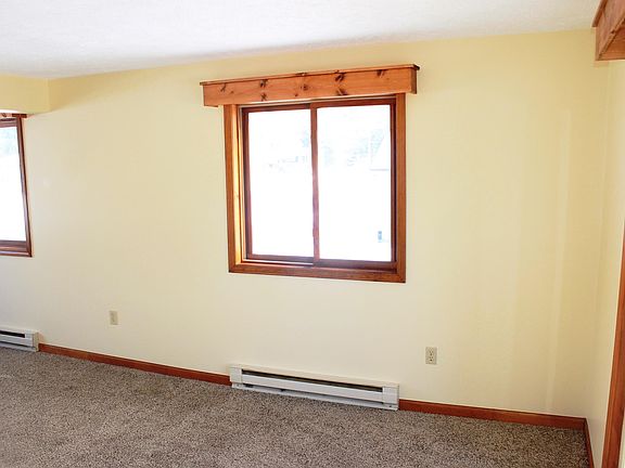 4th image of 909 Park St