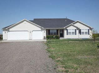 5550 Prevailing Dr, Cheyenne, WY 82009