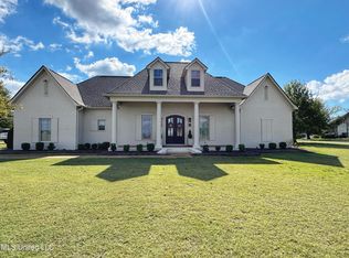 622 Diamond Ridge Rd, Clarksdale, MS 38614
