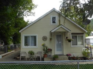 601 A St, Pinehurst, ID 83850