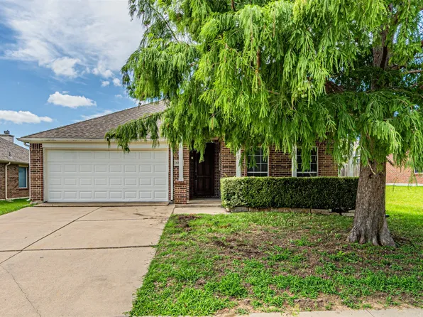 8220 Mossberg Dr, Arlington, TX 76002