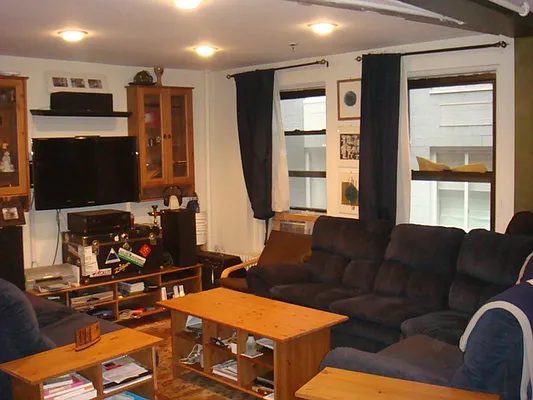 Rented by Skygroup Realty | media 31