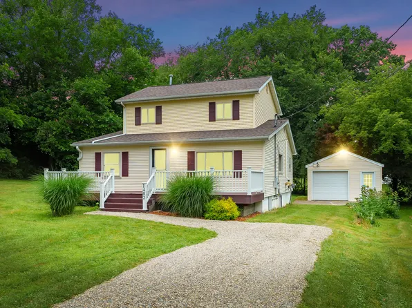 1402 Gracel St, Jackson, MI 49202