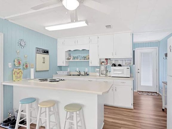 4th image of 312 Venado Pl