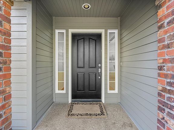 2nd image of 753 Nicole Dr