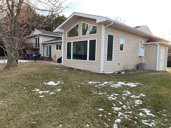 4th image of 1007 Sioux Ln