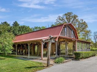 372 Lee Rd, Cottontown, TN 37048