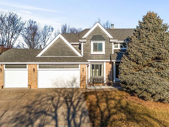 2nd image of 6818 N 106th Cir