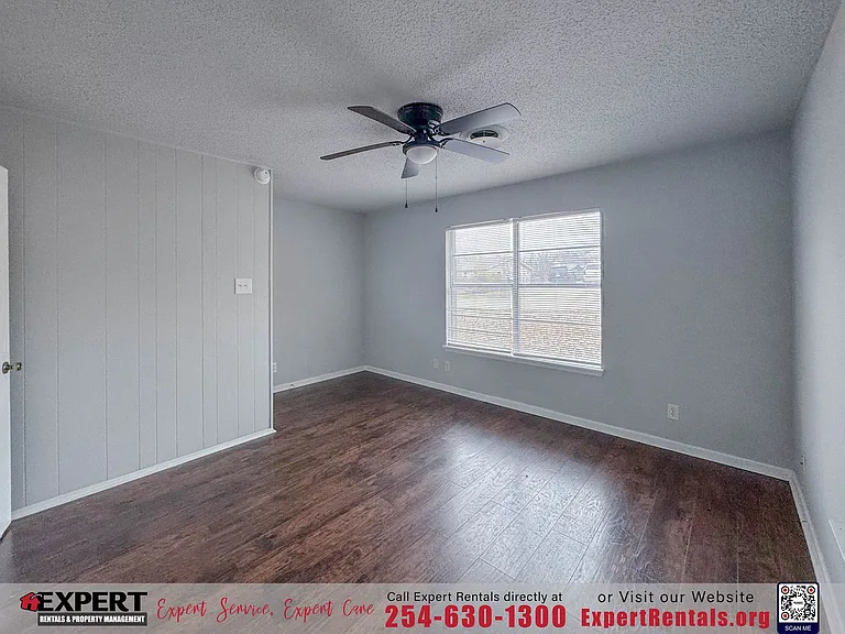 808 Carmen St — Photo 11