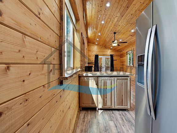 2nd image of 1550 Lignite Rd #1