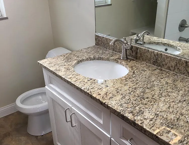 5851 N High St #C — Photo 7
