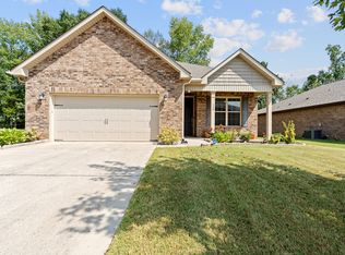 140 Summer Pointe Ln, Madison, AL 35757