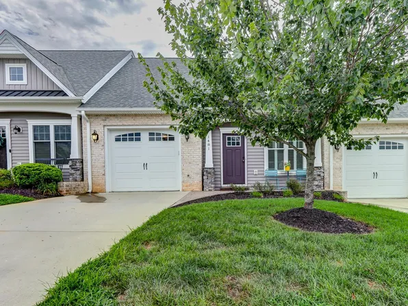 1481 Helmsdale Dr, Forest, VA 24551