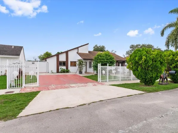 21020 SW 124th Avenue Rd, Miami, FL 33177
