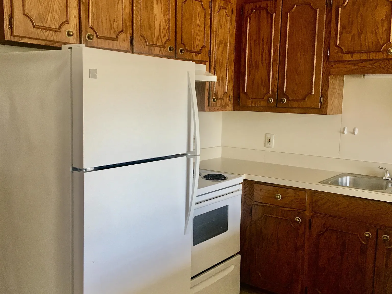 1192 Homestead Garden Ct — Photo 3