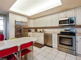 5825 Collins Ave APT 7A, Miami Beach, FL 33140