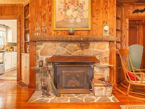 4th image of 3821 Eagle Lake Dr