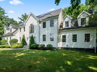 23 Falcon Ridge Dr, Hopkinton, MA 01748